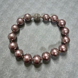 Elegant Pink Pearl Bracelet